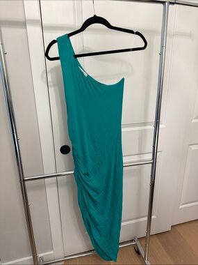 Sleeveless Teal One-Shoulder Dress from Vici